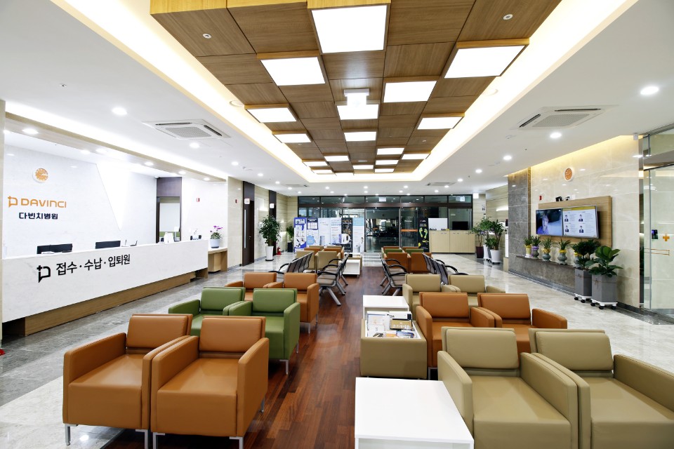 2F-통증,재활,비수술치료 진료 대기공간