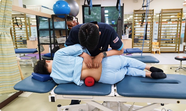 퇴행성 척추통증 치료사진