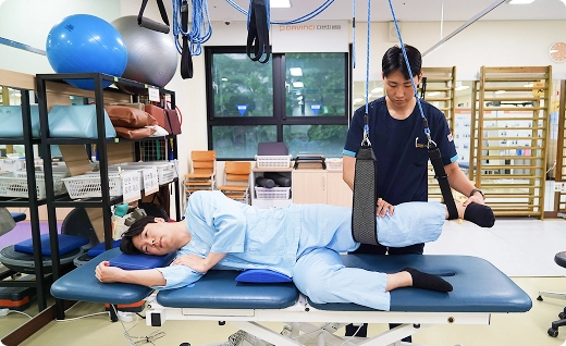 무릎 발목 수술 후 재활 치료사진