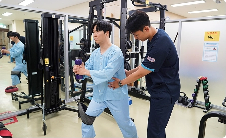스포츠 손상 후 재활사진 1